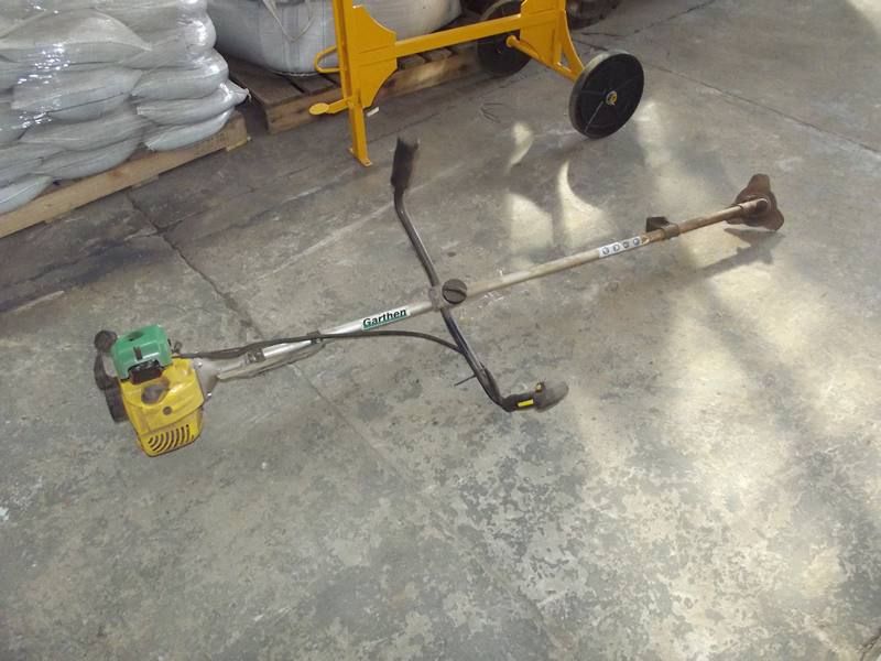 Cortador de Grama (Garden)